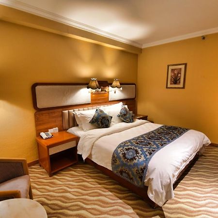 Harbin Bremen Train Station Hotel Bagian luar foto