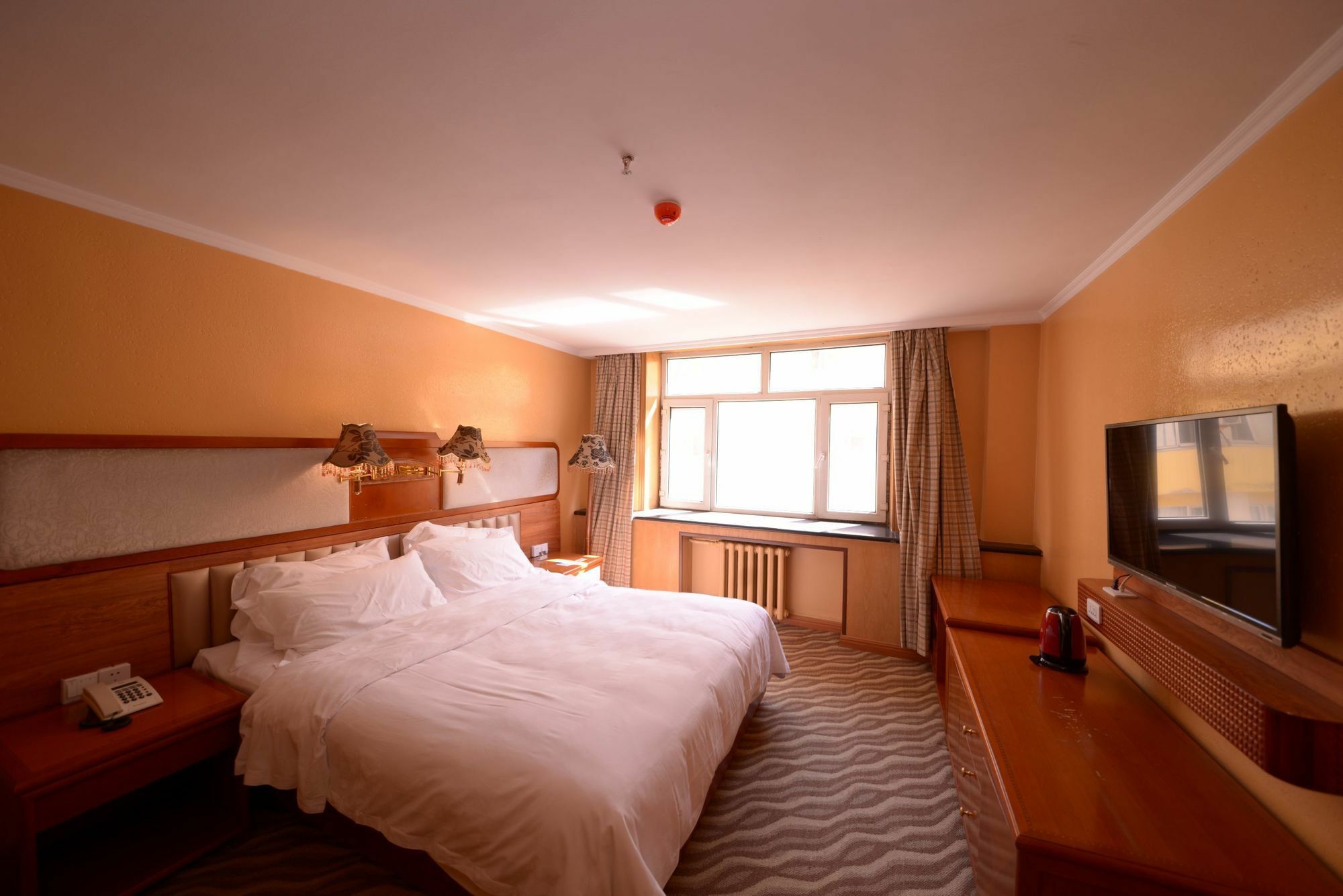 Harbin Bremen Train Station Hotel Bagian luar foto