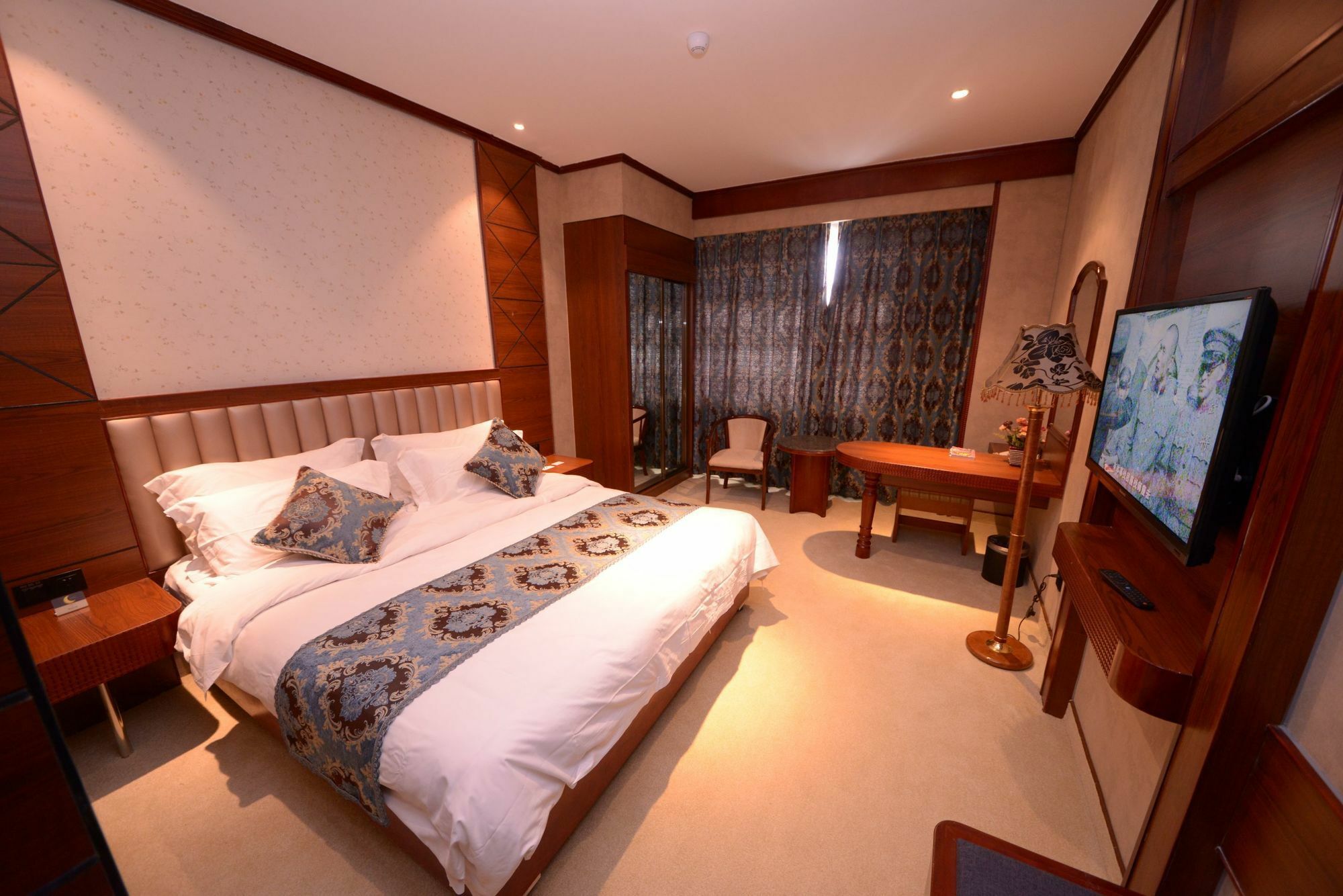 Harbin Bremen Train Station Hotel Bagian luar foto
