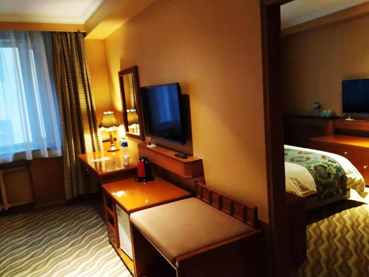 Harbin Bremen Train Station Hotel Bagian luar foto